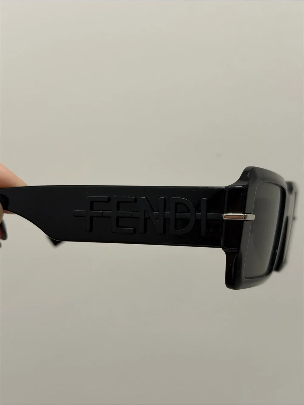 FENDIGRAPHY Black Sunglasses